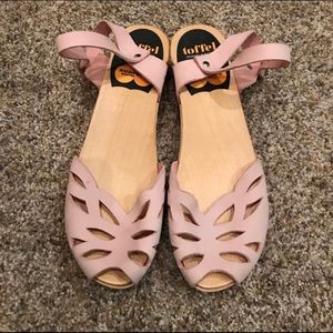 Pink Swedish Hasbeens (37)